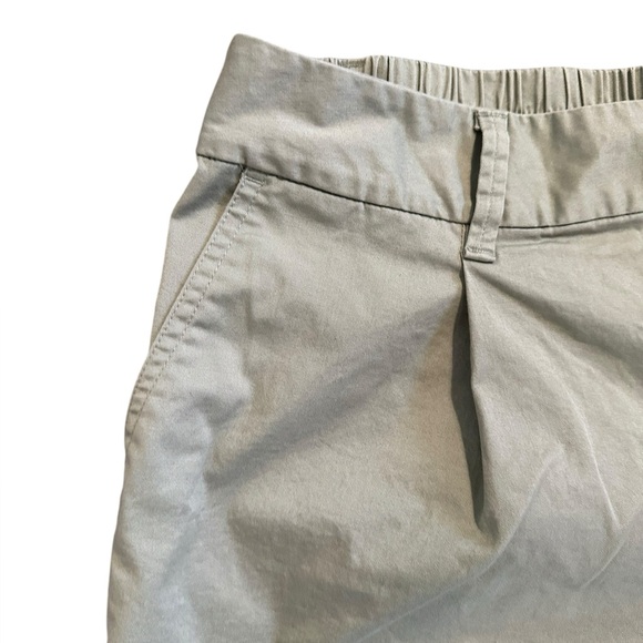 A NEW DAY sage green high rise pleated cuffed shorts size XL - Picture 2 of 7